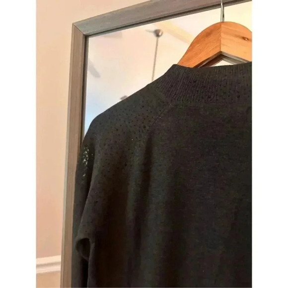 Cable & Gauge Metallic Gray Mock Neck Sweater Small - Picture 7 of 7
